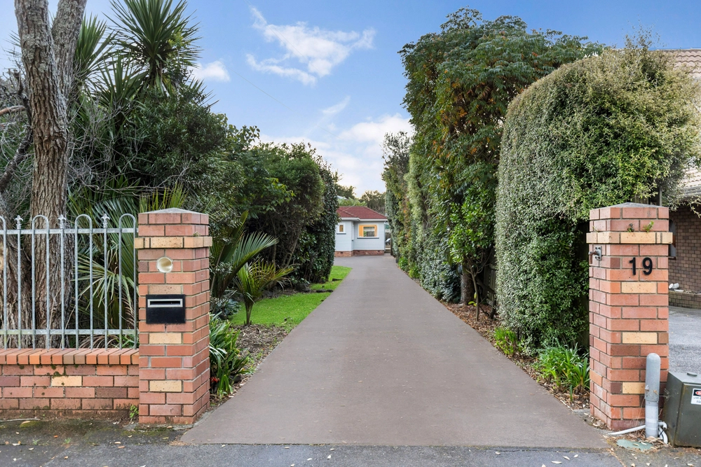 Photos of 19 Atarangi Road