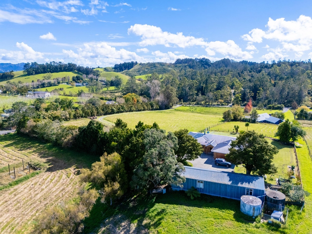 Photos of 382 Whareora Road