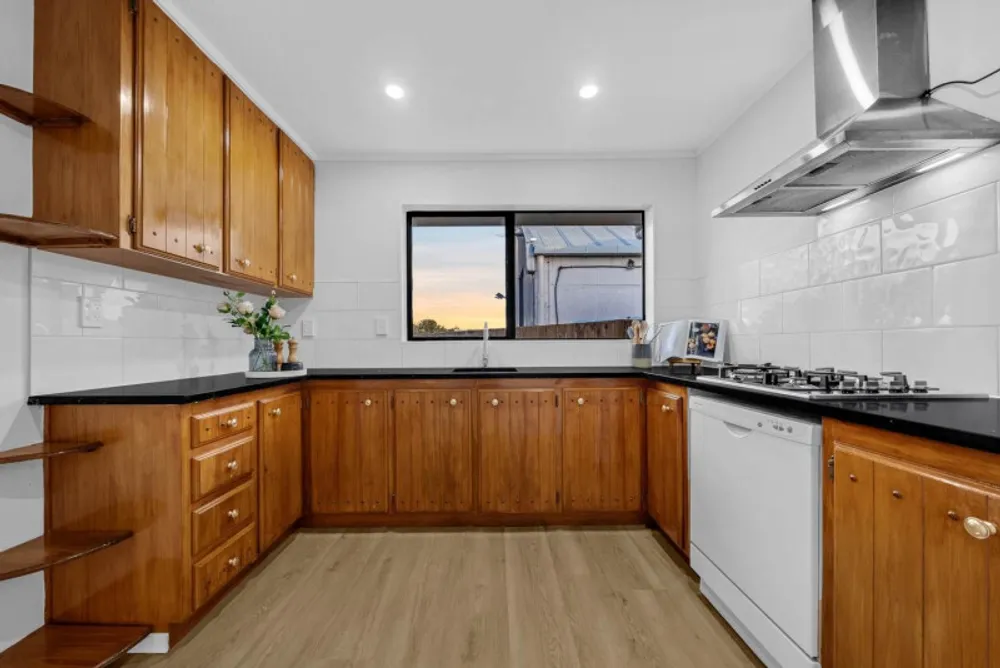 Photos of 10 Tate Grove