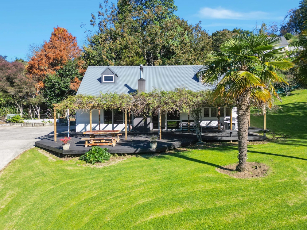 Photos of 1 Grasmere Way