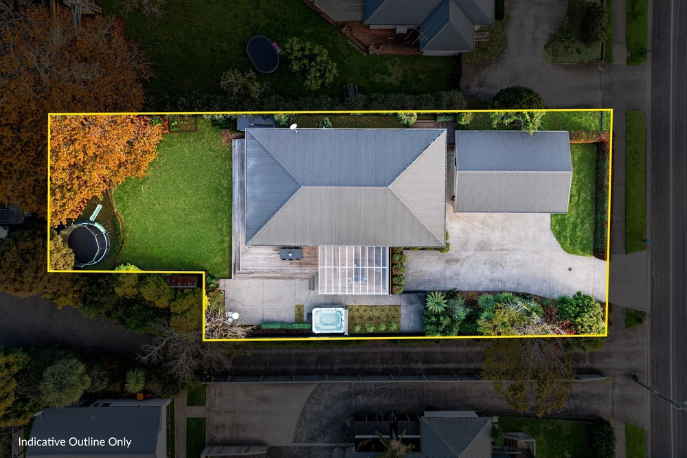 Photos of 9 Woodhouse Road