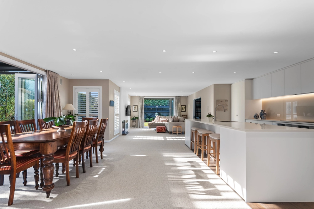 Photos of 20 Thornycroft Street