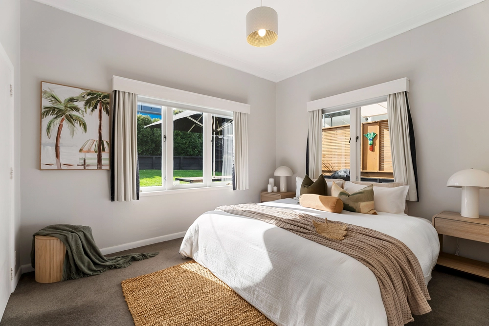 Photos of 19 Riddell Road