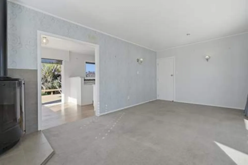 Photos of 423 Maungatapu Road