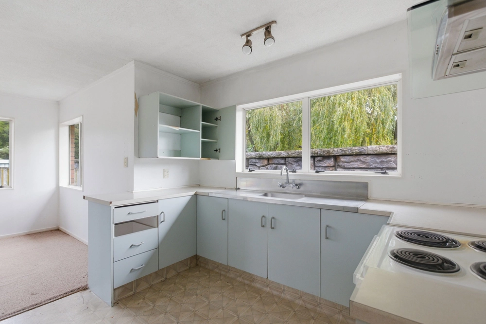 Photos of 53D Esmeralda Street