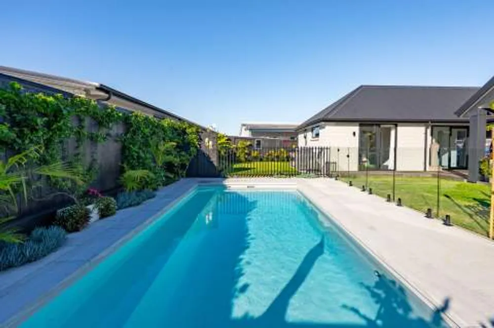 Photos of 47 Colpoma Close