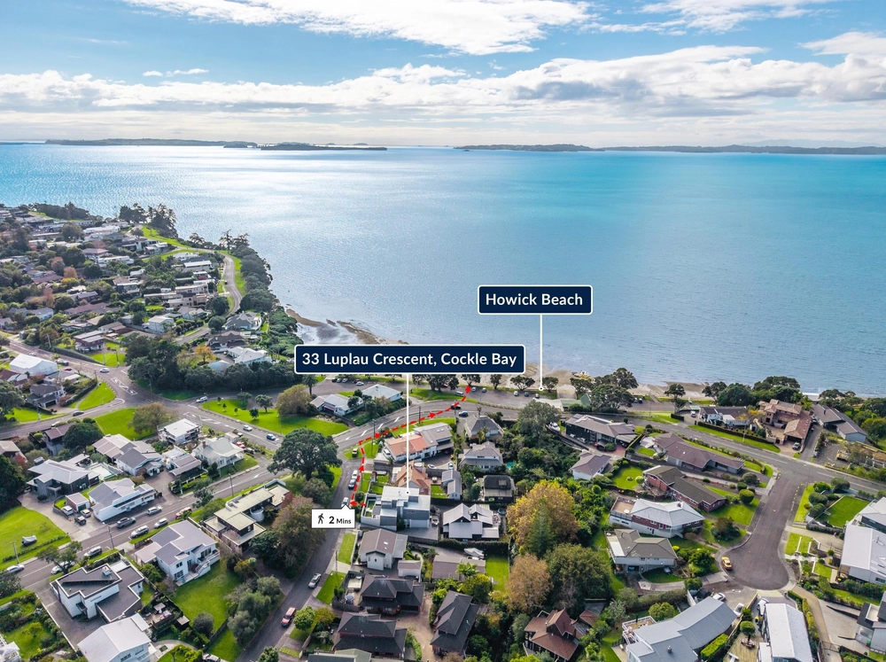 Photos of 33 Luplau Crescent