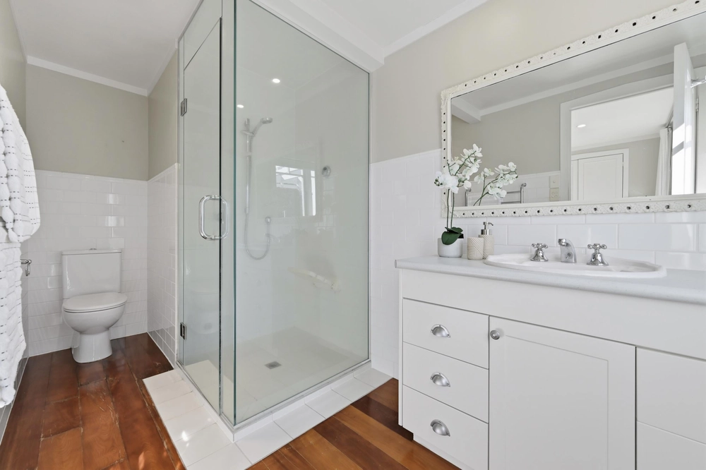 Photos of 9 Fourteenth Avenue