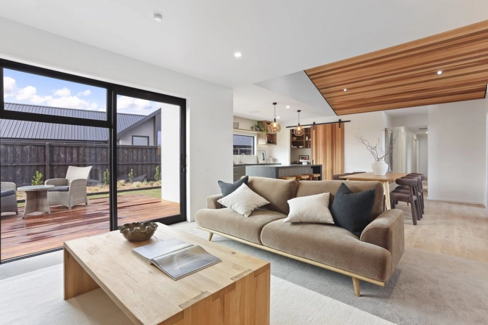 Photos of 2 Cathie Street