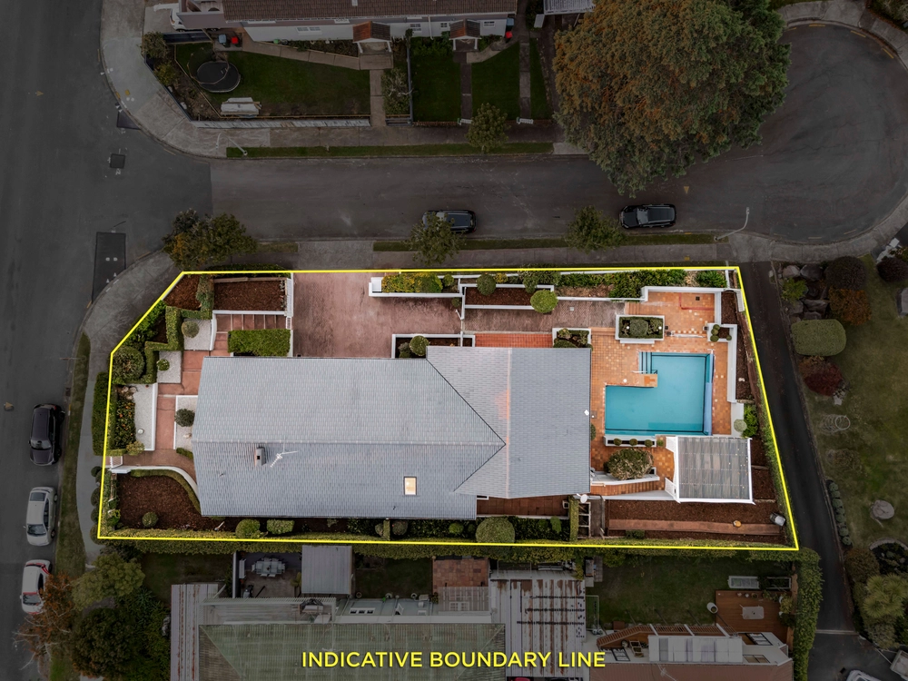 Photos of 9 Worcester Road