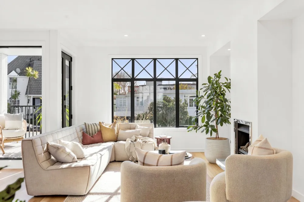 Photos of 39B St Stephens Avenue