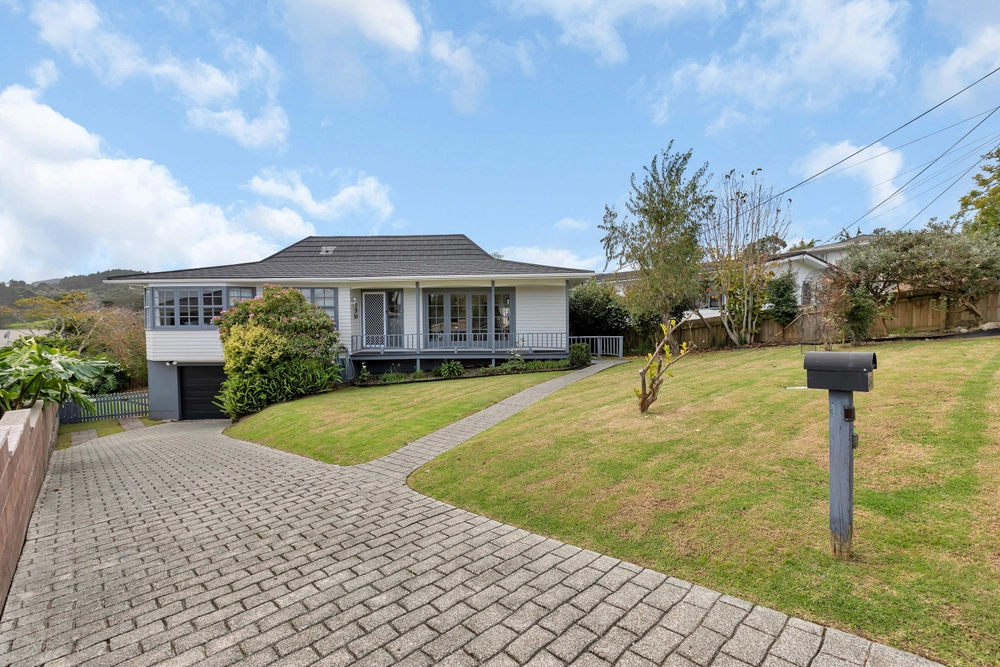Photos of 31 Clotworthy Crescent