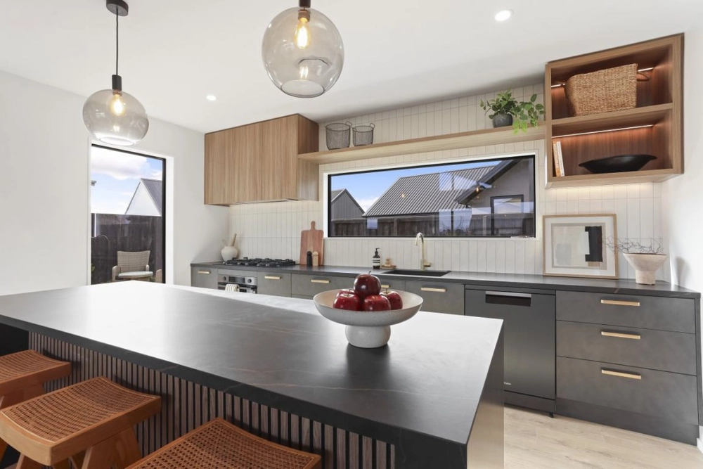 Photos of 2 Cathie Street
