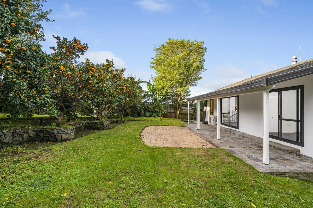 Photos of 53 Heron Avenue