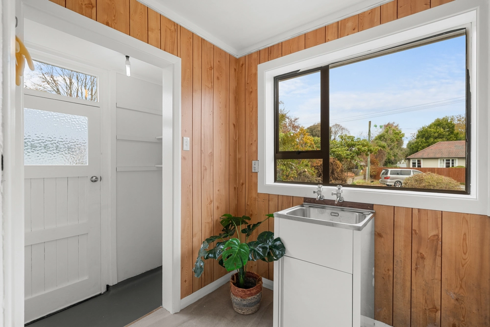 Photos of 6 Lyall Place