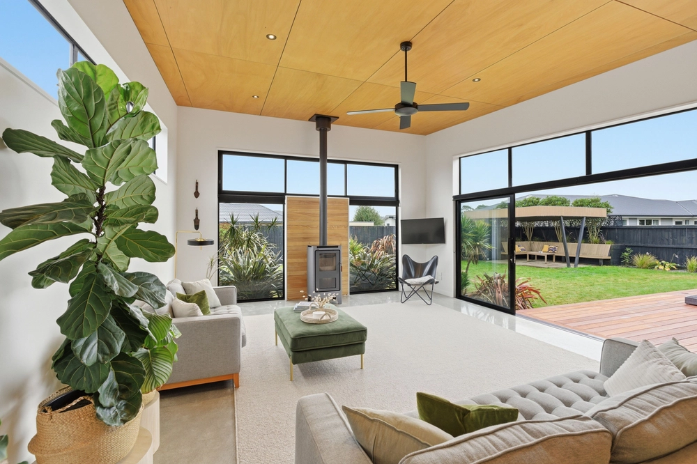 Photos of 93 Beachvale Drive