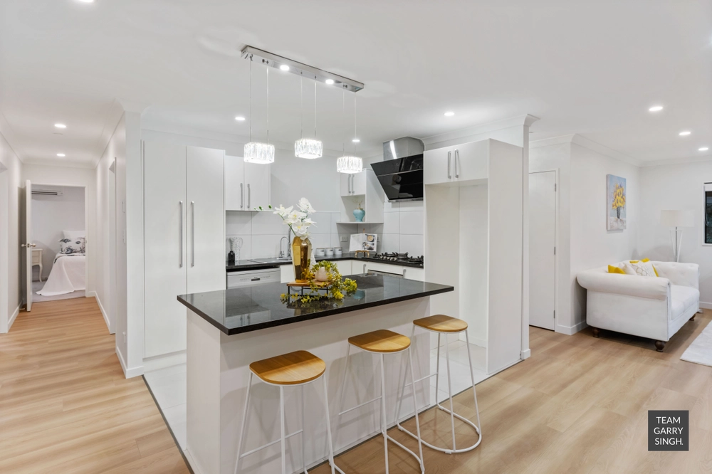 Photos of 12A Berwyn Avenue