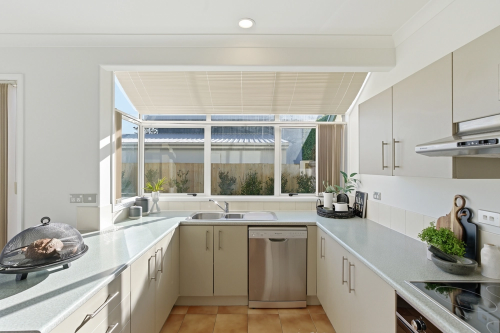 Photos of 49 Bibiana Street