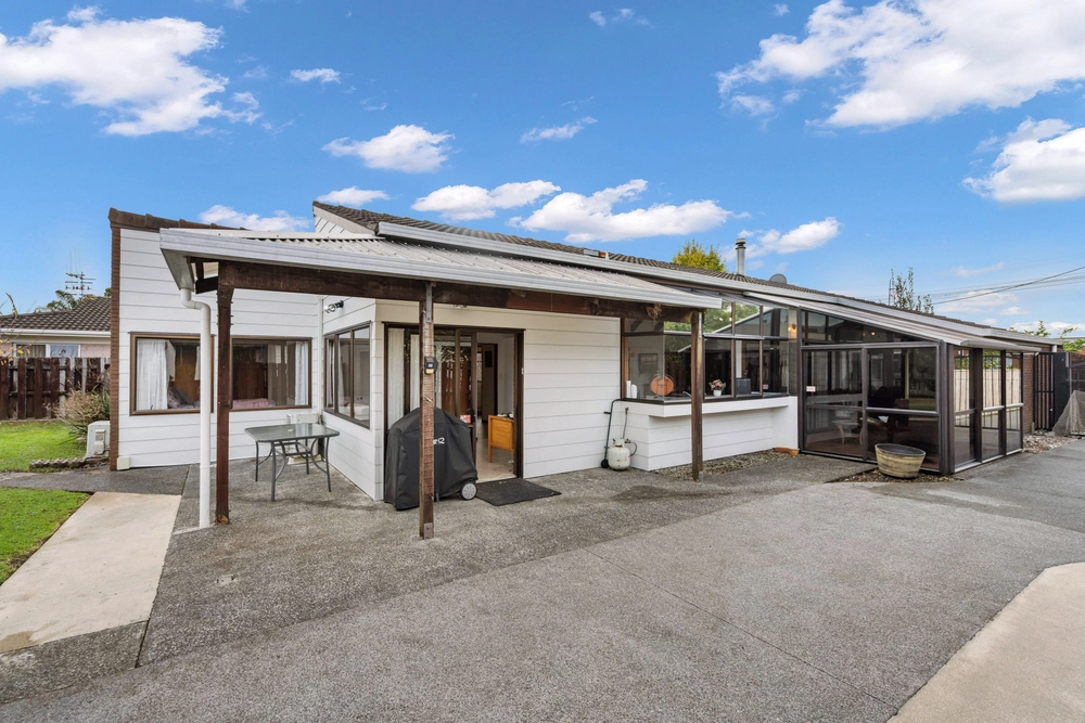 Photos of 41 Churchill Street