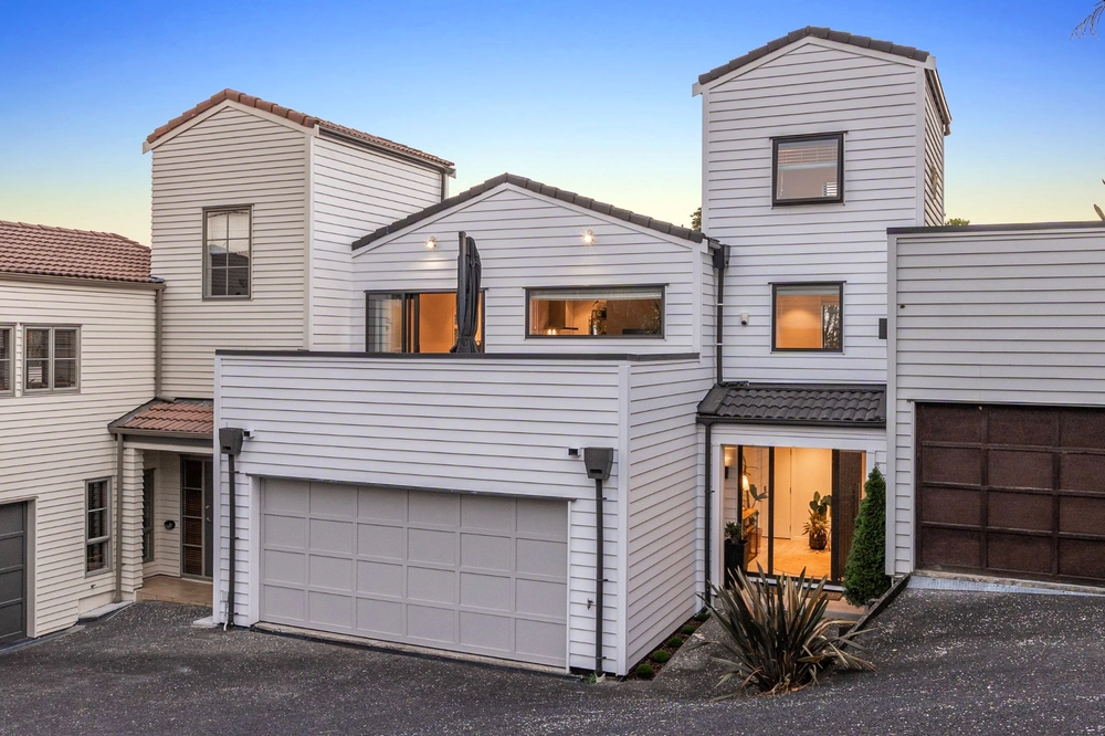 Photos of 34B Monteith Crescent