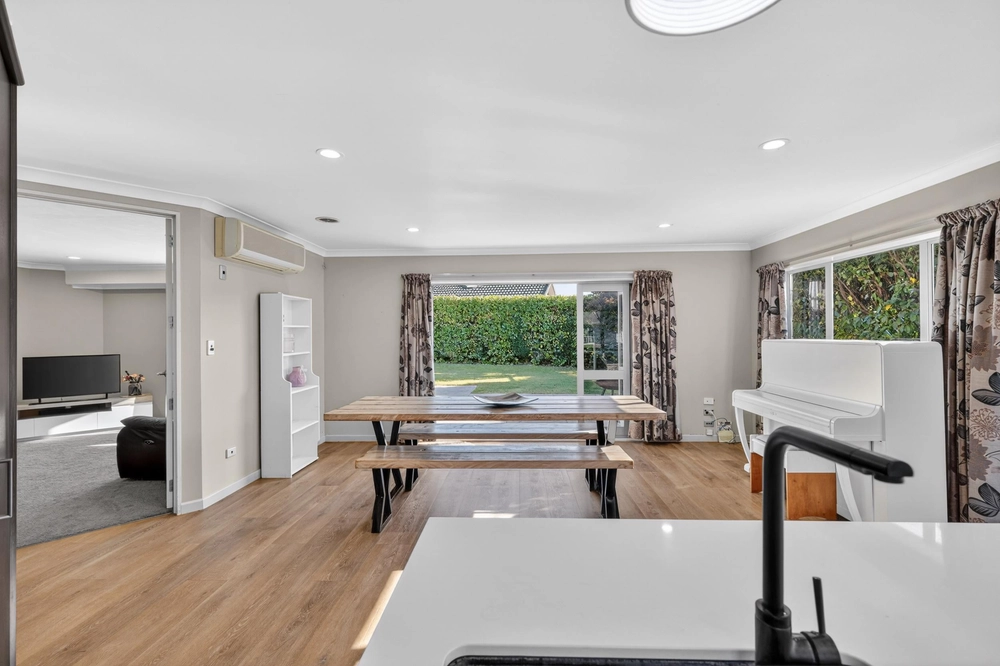 Photos of 18 Milbrook Place