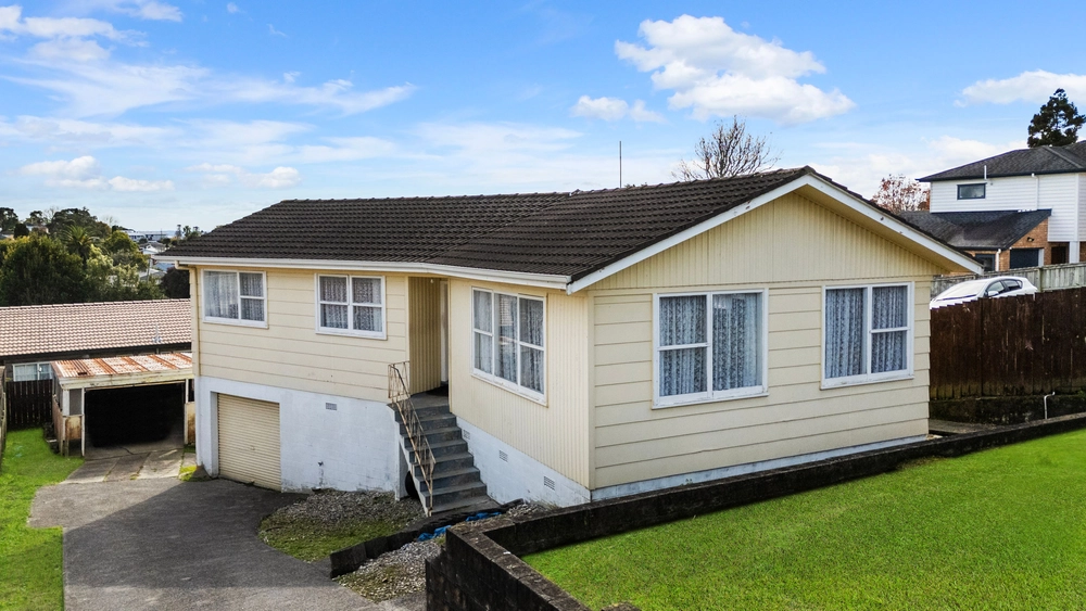 Photos of 42 Maioro Street