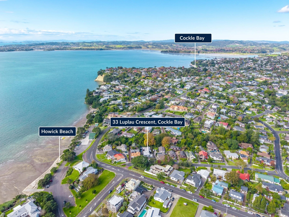 Photos of 33 Luplau Crescent