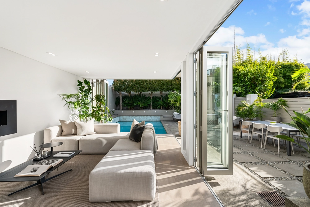 Photos of 6 Paget Street