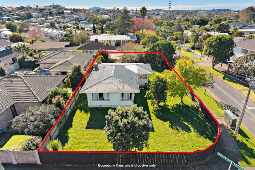 Photos of 2 Navarre Road