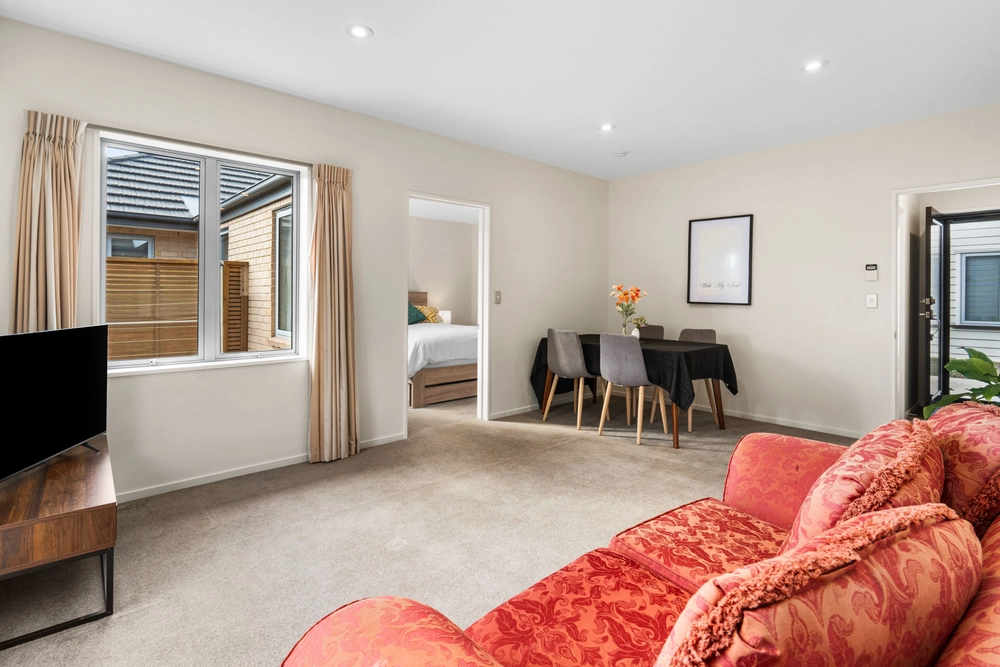 Photos of 372 Yaldhurst Road