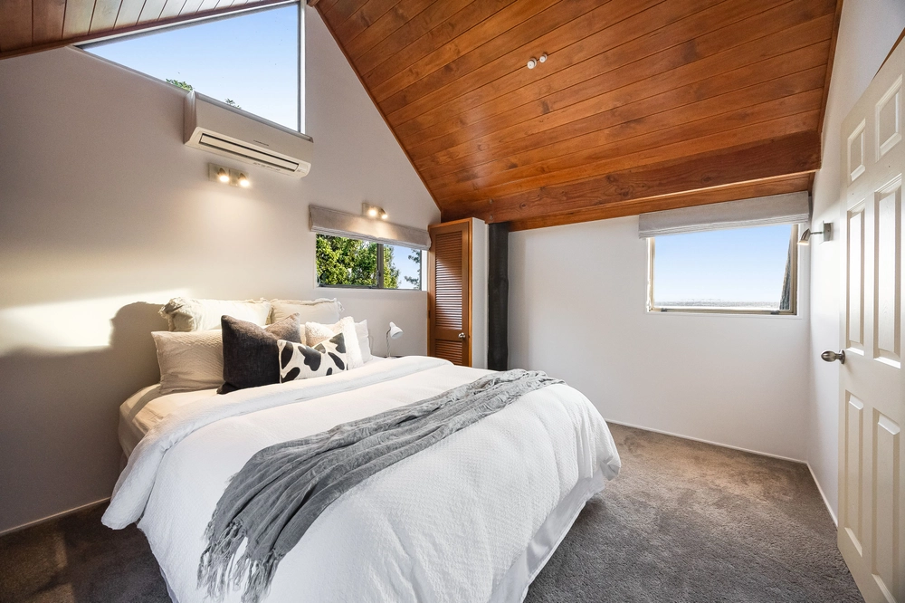 Photos of 7 Odin Place