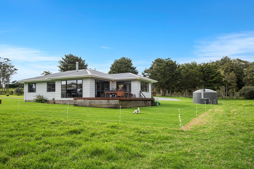 Photos of 27 Hodge Road