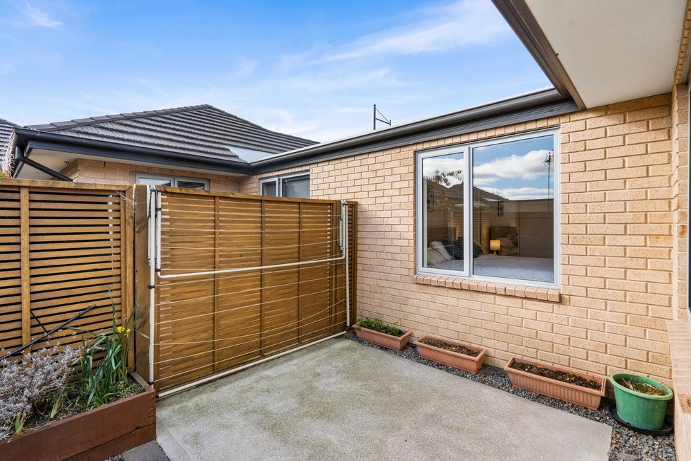 Photos of 372 Yaldhurst Road