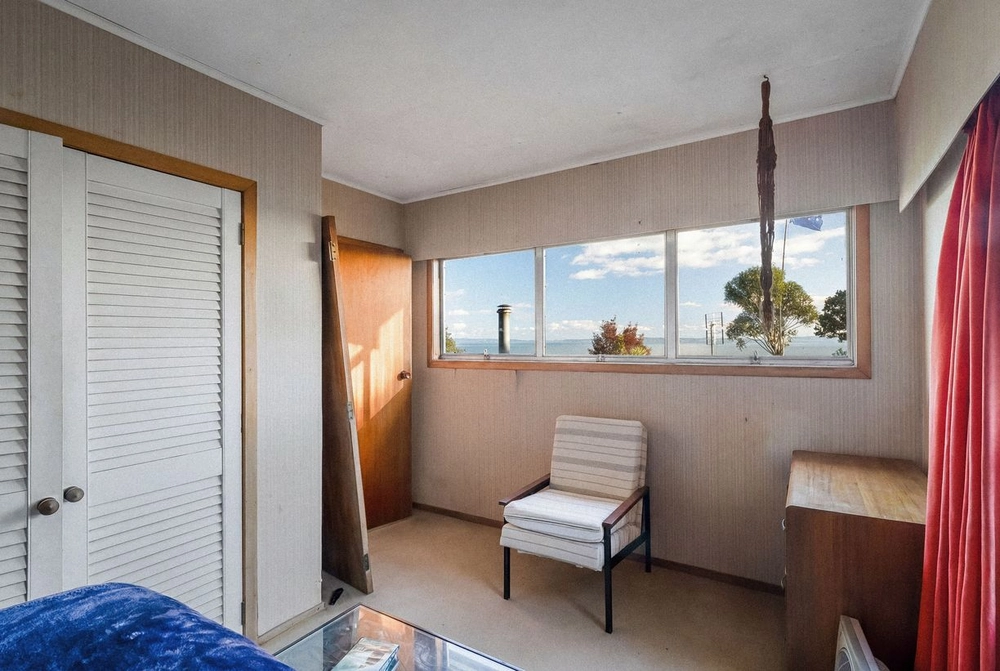 Photos of 642 Thames Coast Road