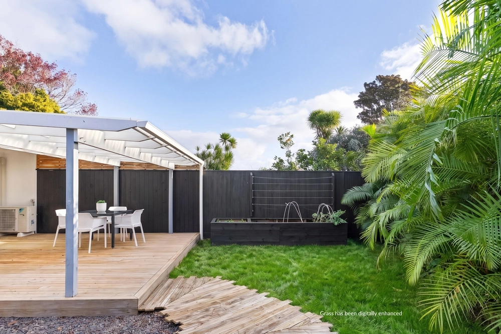Photos of 18A Holly Street