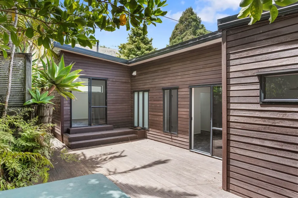 Photos of 19 Warner Park Avenue