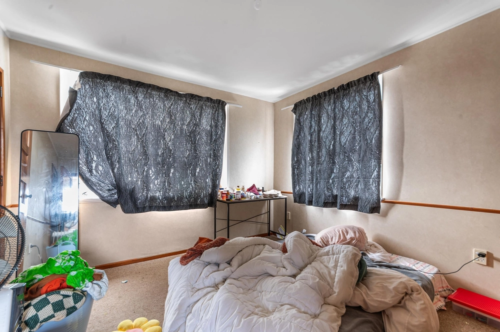 Photos of 15 Rowcliffe Crescent