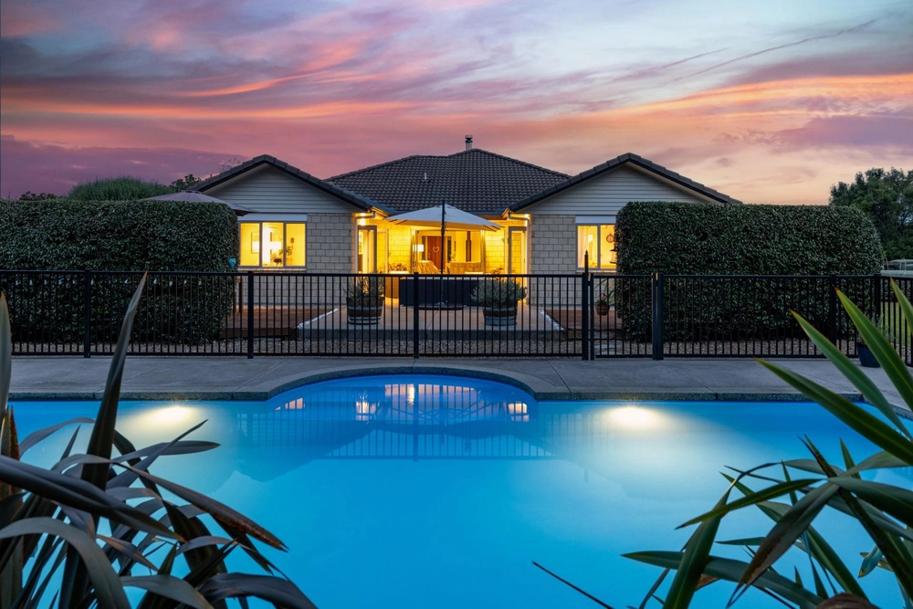 Photos of 46 Glen Ida Way