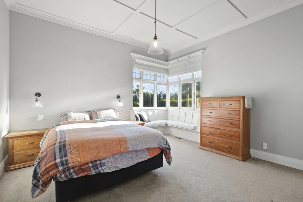 Photos of 410 River Road