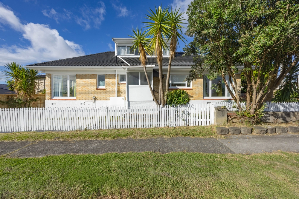 Photos of 35 Archibald Road