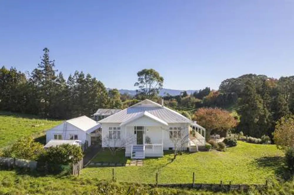Photos of 52 Stewart Road