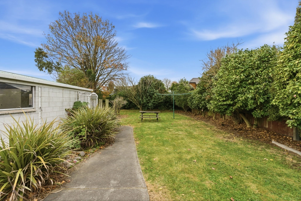 Photos of 50 Staveley Street