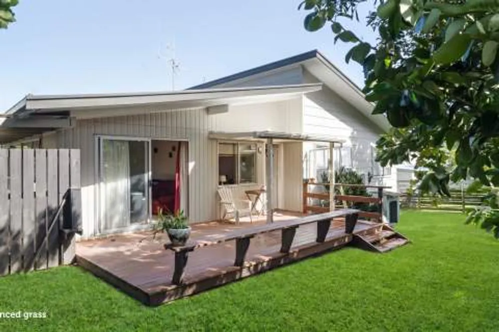 Photos of 21 Jonathon Street