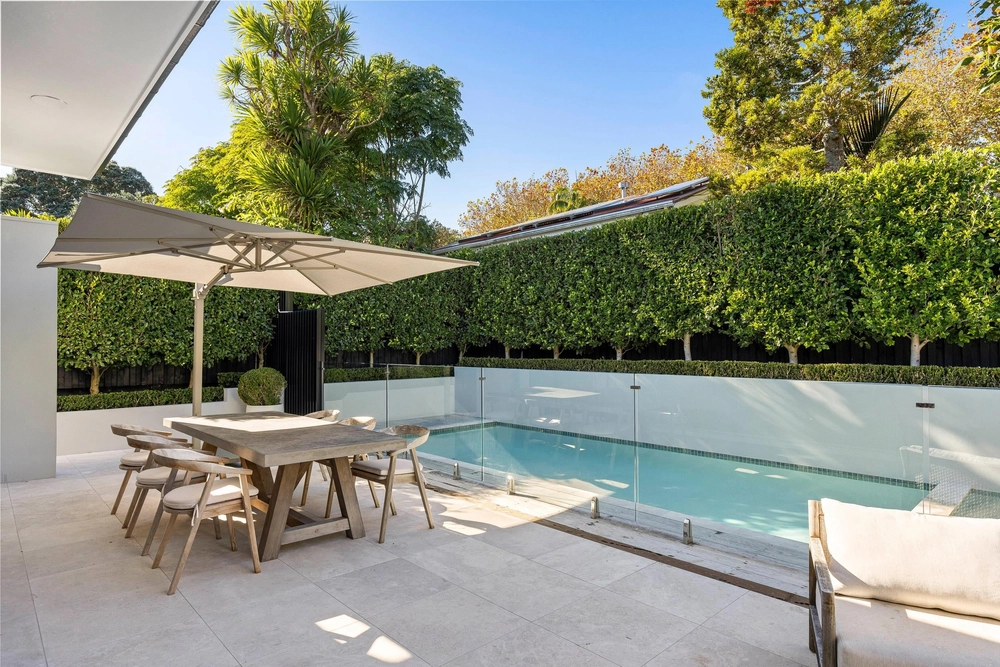 Photos of 16 Wilton Street