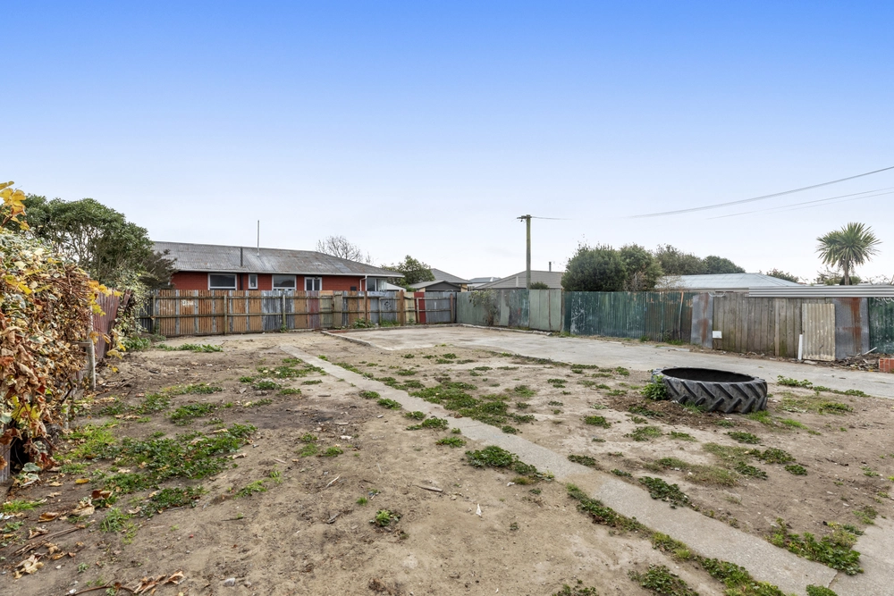 Photos of 40 Tomrich Street