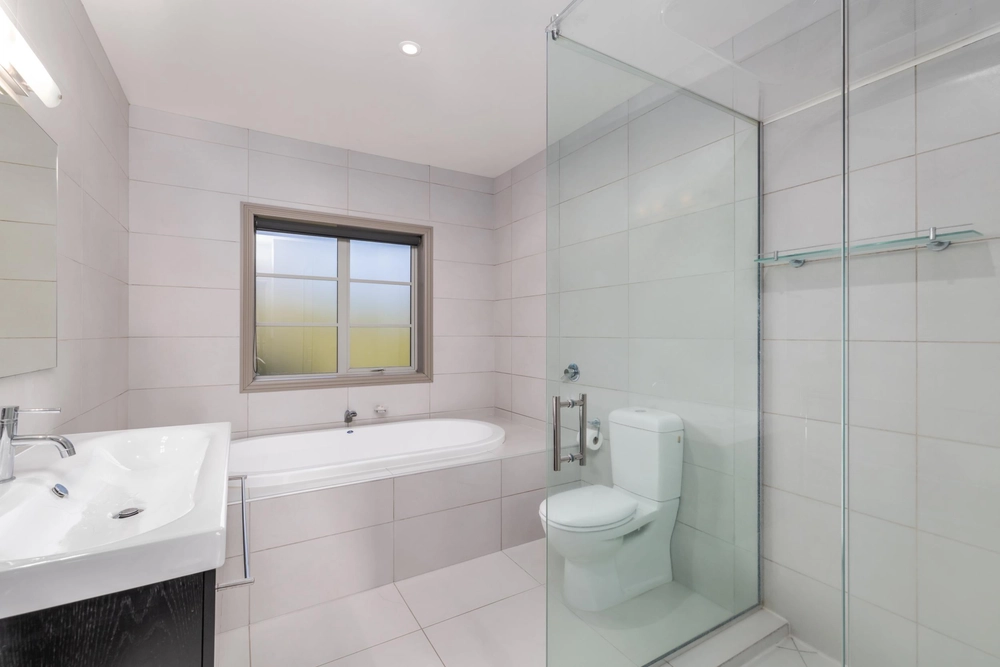 Photos of 130 Glenbogle Drive