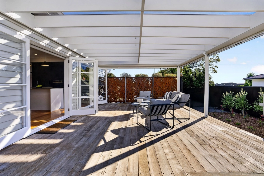 Photos of 9 Woodhouse Road