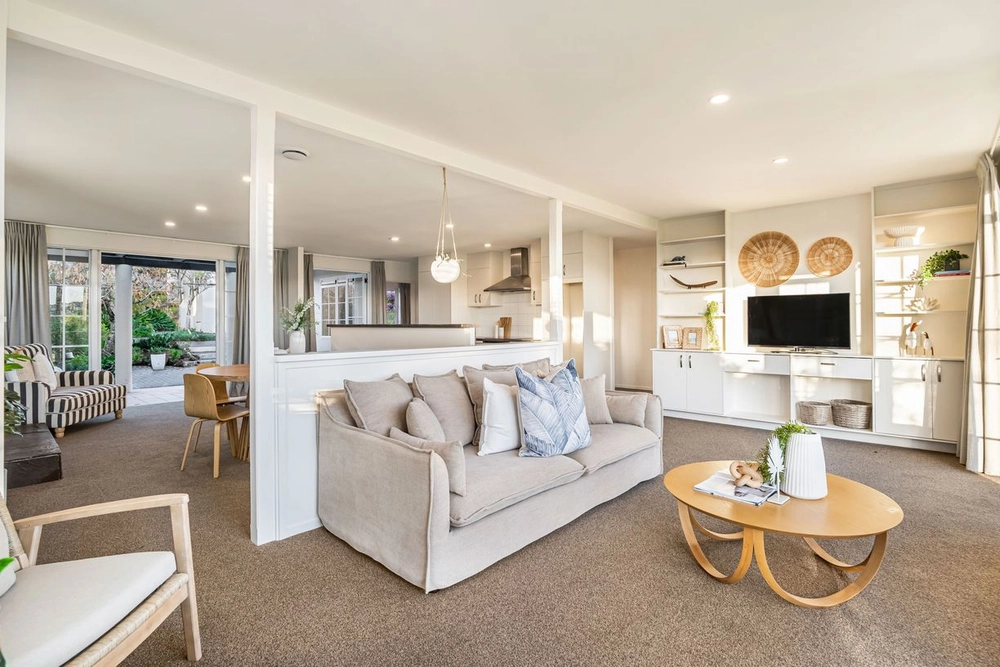 Photos of 47A Maygrove Drive