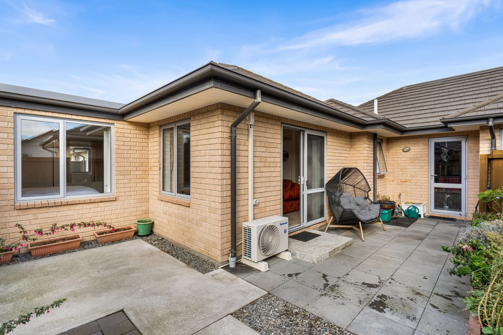 Photos of 372 Yaldhurst Road