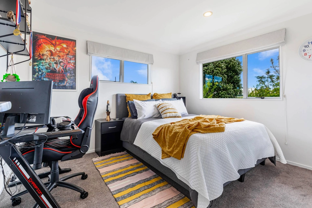 Photos of 79a wharf road te